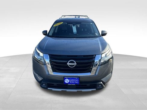 Used 2022 Nissan Pathfinder SL image 10