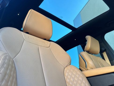 Used 2023 Jeep Grand Cherokee L Summit w/ Advanced Protech Group IV image 19