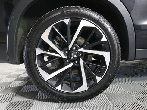 Used 2024 Mitsubishi Outlander SE AWD/4WD image 7