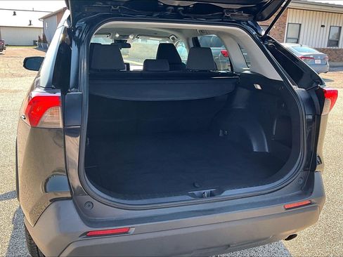 Used 2024 Toyota RAV4 XLE FWD image 19