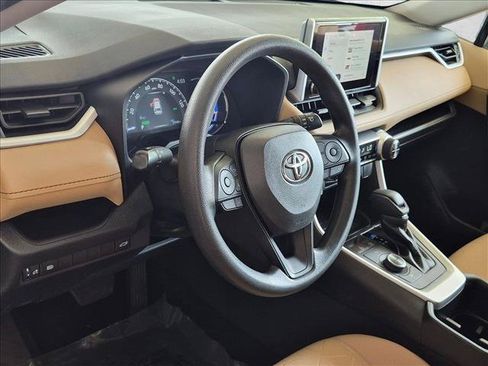 Used 2024 Toyota RAV4 XLE w/ Convenience Package AWD/4WD image 9