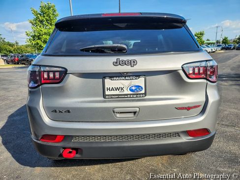 Used 2022 Jeep Compass Trailhawk w/ Trailhawk Convenience Group AWD/4WD image 5