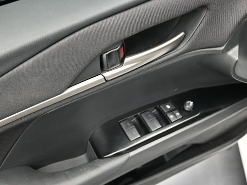 Used 2025 Toyota Camry LE w/ Convenience Package FWD image 10