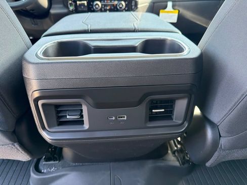 New 2026 Chevrolet Silverado 1500 LT Trail Boss w/ LPO, Dark Essentials Package AWD/4WD image 13