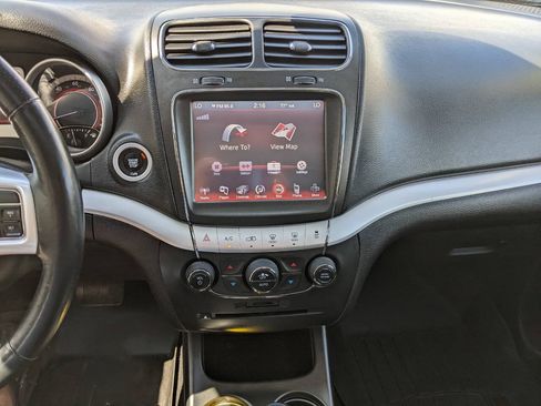 Used 2018 Dodge Journey GT w/ Nav & Sun Group FWD image 20