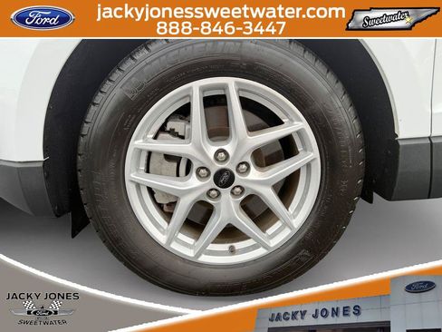 Certified 2024 Ford Edge SEL w/ Convenience Package AWD/4WD image 9