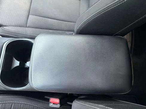 Used 2023 Subaru Outback Premium image 21