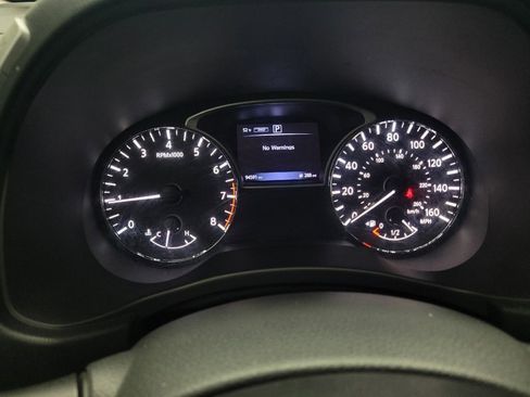 Used 2017 Nissan Pathfinder SV w/ SV Cold Weather Package AWD/4WD image 23