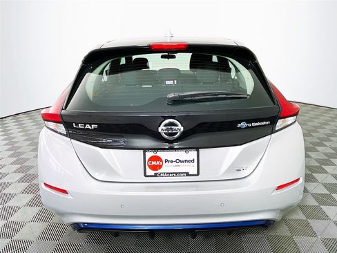 Used 2021 Nissan Leaf SV FWD image 7