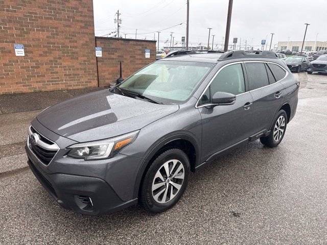 Used 2022 Subaru Outback Premium AWD/4WD image 1