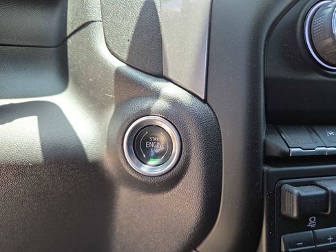 Used 2023 Chevrolet Silverado 1500 Custom w/ LPO, Dark Essentials Package RWD image 21