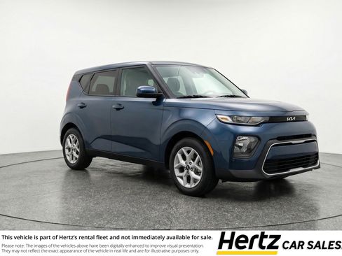 Used 2025 Kia Soul LX w/ LX Technology Package FWD image 1
