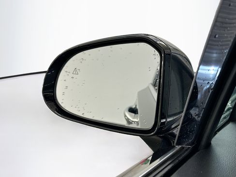 Used 2023 Hyundai Santa Fe Calligraphy AWD/4WD image 16