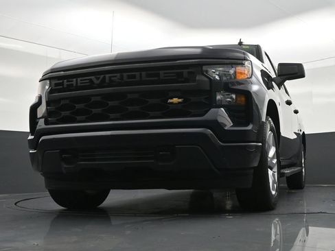 Used 2023 Chevrolet Silverado 1500 Custom RWD image 32
