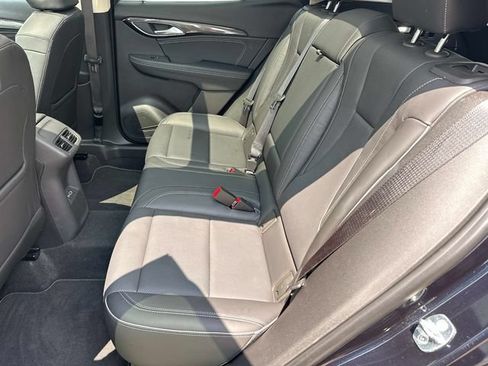 Used 2021 Buick Envision Essence FWD image 11