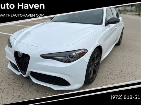 Used 2019 Alfa Romeo Giulia Ti Sport w/ Quick Order Package 22S Sport AWD/4WD image 1