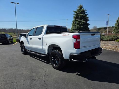 Used 2020 Chevrolet Silverado 1500 LT Trail Boss image 2