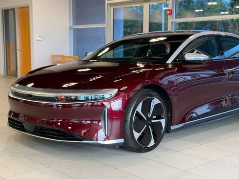 Used 2025 Lucid Air Grand Touring AWD/4WD image 3