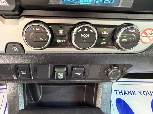 Used 2022 Toyota Tacoma SR5 RWD image 16