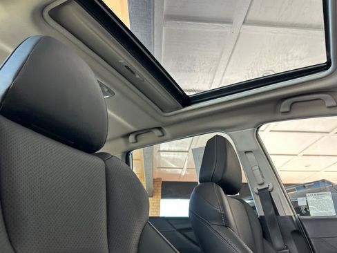 Used 2020 Subaru Forester Touring AWD/4WD image 18
