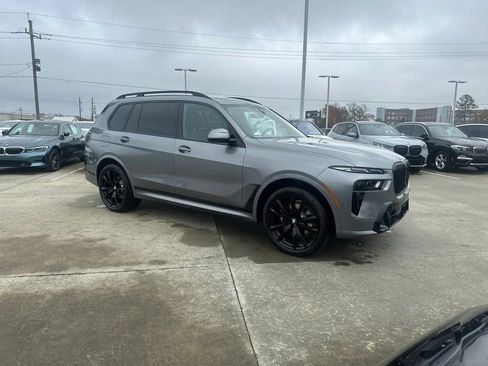 New 2026 BMW X7 xDrive40i w/ M Sport Package image 4