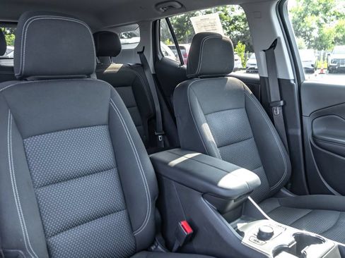 Used 2023 GMC Terrain SLE w/ Driver Convenience Package FWD image 34