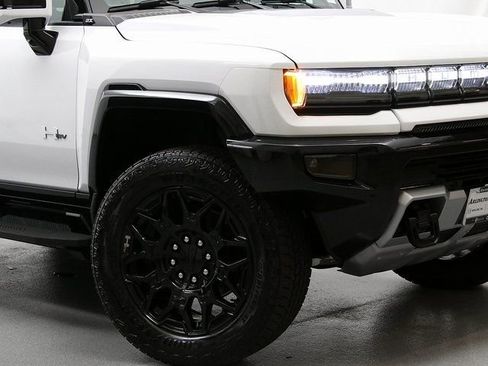 New 2025 GMC Hummer EV 2X image 3