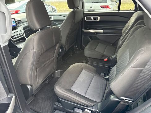 Used 2022 Ford Explorer XLT w/ Class IV Trailer Tow Package image 17