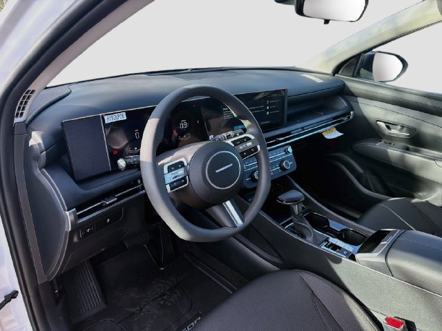 New 2026 Hyundai Tucson SE FWD image 9