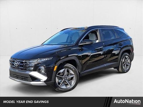 New 2025 Hyundai Tucson SEL image 1