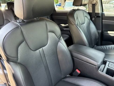 Used 2022 Kia Sorento S w/ Panoramic Sunroof Package AWD/4WD image 28