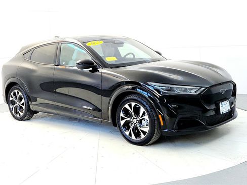 Used 2023 Ford Mustang Mach-E Premium image 7