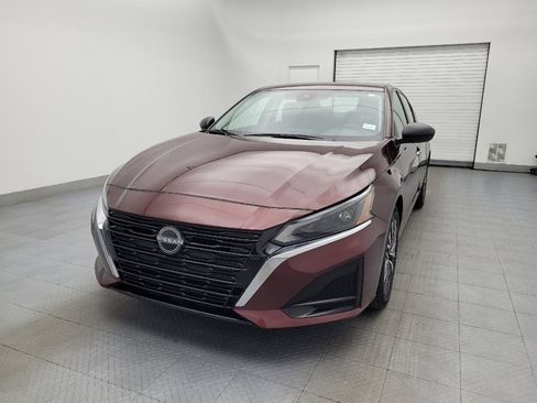 Used 2024 Nissan Altima 2.5 SV image 15
