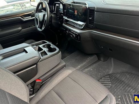 Certified 2025 Chevrolet Silverado 1500 LT image 18