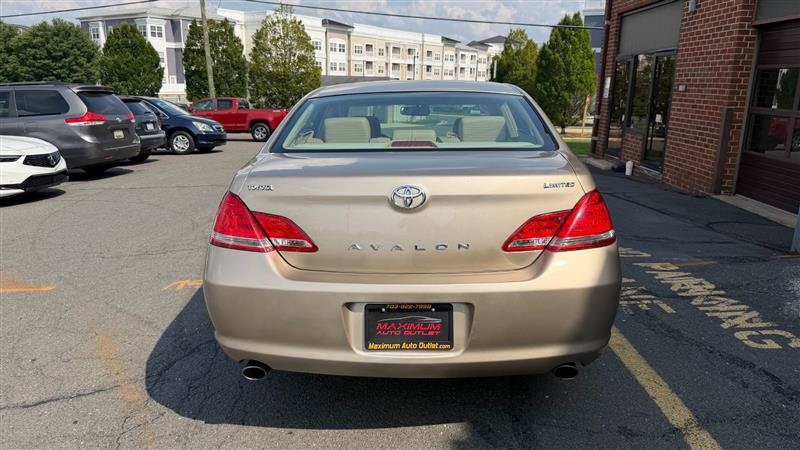 Used 2007 Toyota Avalon Limited FWD image 11