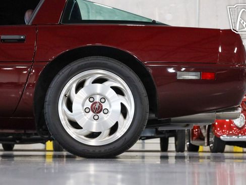 Used 1993 Chevrolet Corvette Coupe image 34