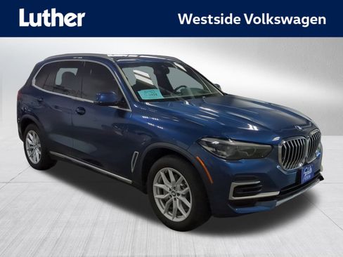 Used 2022 BMW X5 xDrive40i w/ Premium Package image 1
