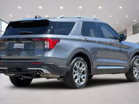 Used 2025 Ford Explorer Platinum w/ Ultimate Package AWD/4WD image 4