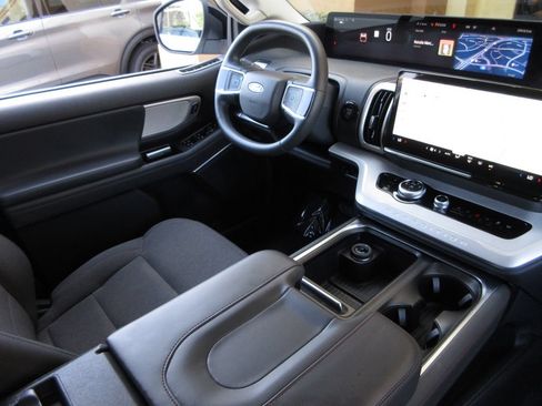 Certified 2025 Ford Expedition Max Active RWD image 18