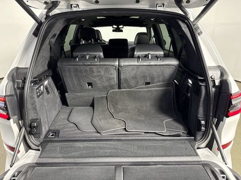 Used 2026 BMW X7 xDrive40i w/ M Sport Package AWD/4WD image 35