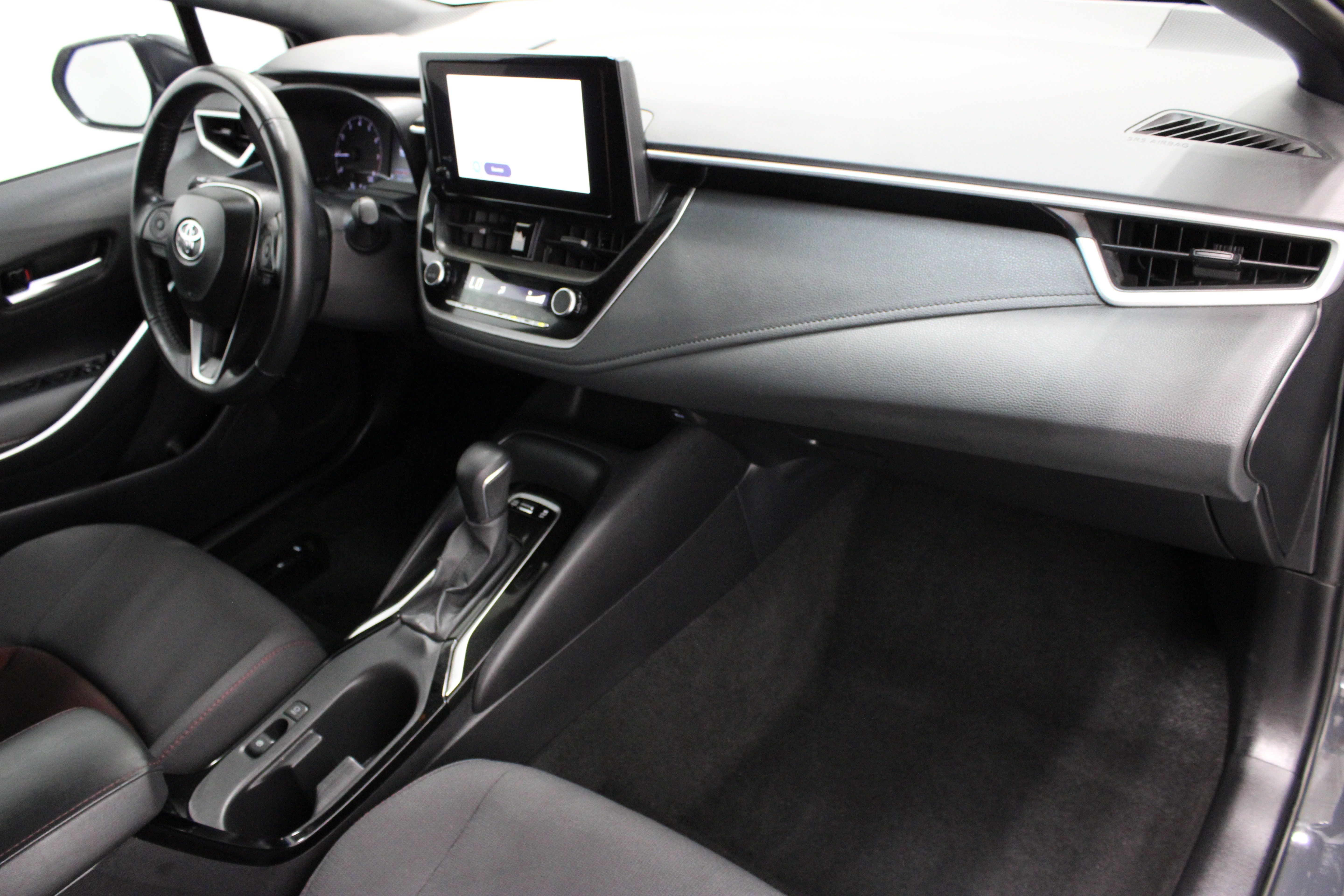 Used 2025 Toyota Corolla SE FWD image 33
