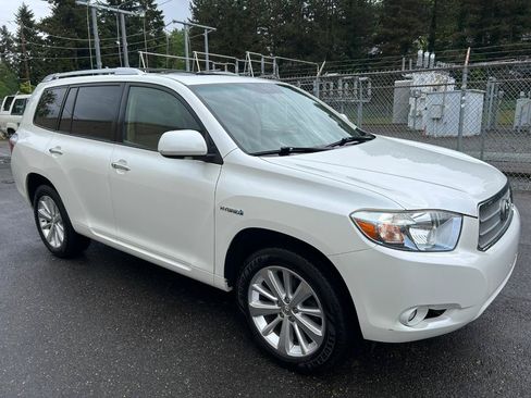 Used 2010 Toyota Highlander Limited AWD/4WD image 3