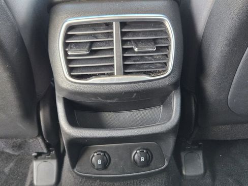 Used 2019 Hyundai Santa Fe SEL image 36