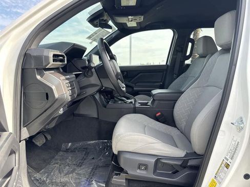 Used 2025 Toyota Tacoma SR5 image 14