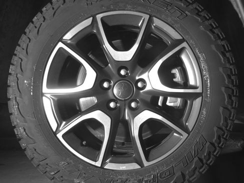 Used 2025 Jeep Compass Trailhawk AWD/4WD image 13