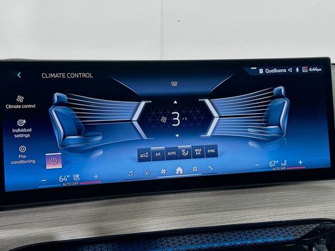 Used 2025 BMW 330i Sedan image 24