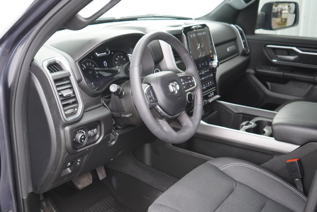 Used 2025 RAM 1500 Big Horn AWD/4WD image 12