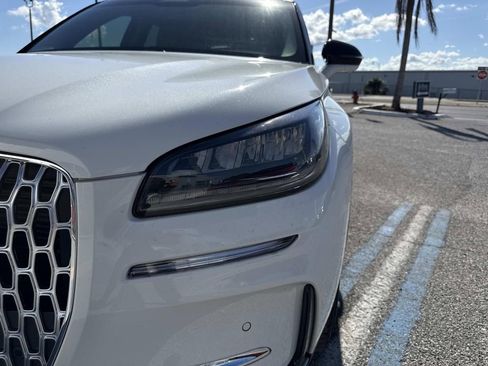 New 2026 Lincoln Corsair Premiere image 9