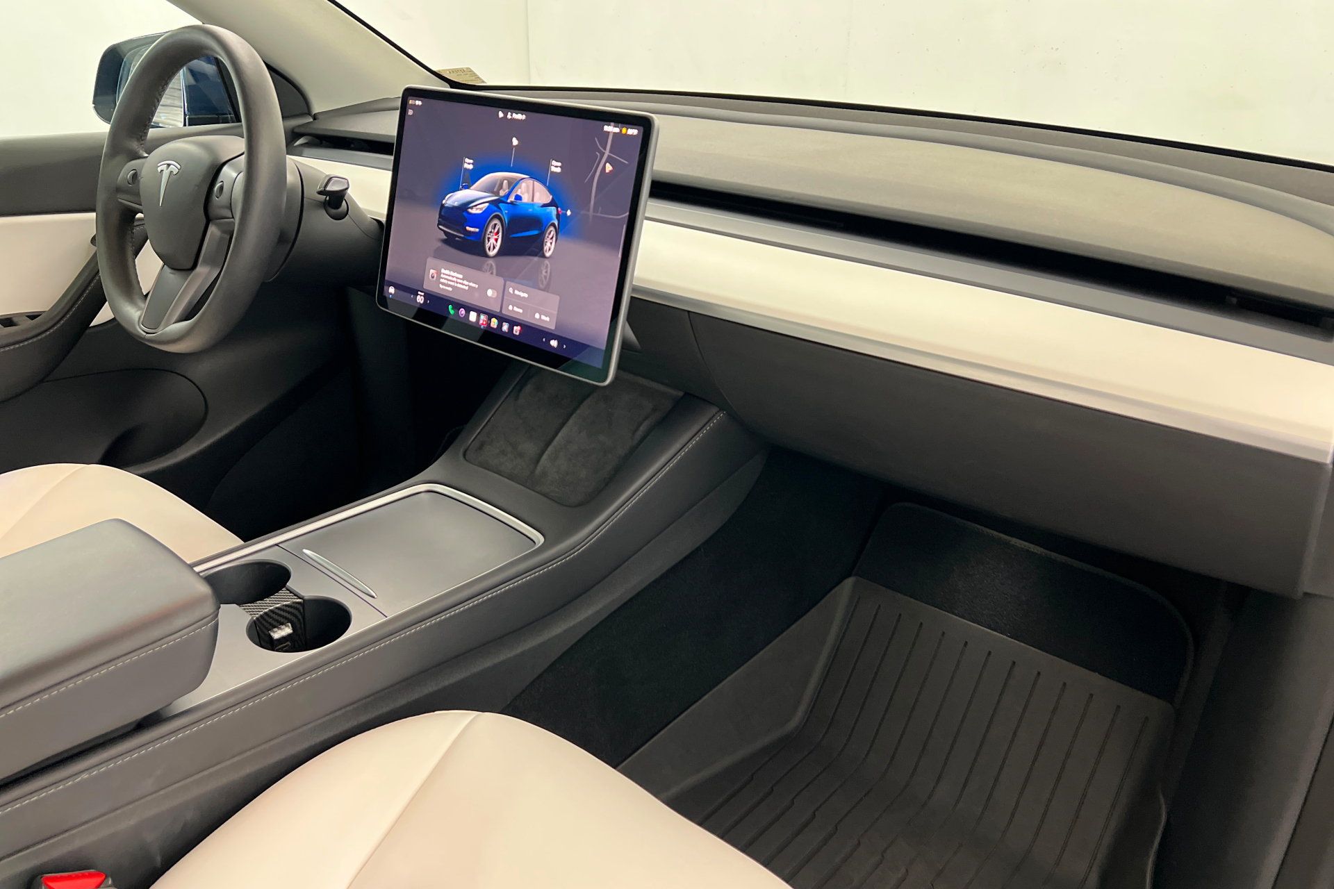 Used 2022 Tesla Model Y Performance AWD/4WD image 24