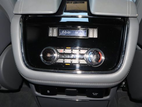 Used 2021 Lincoln Navigator Reserve AWD/4WD image 22